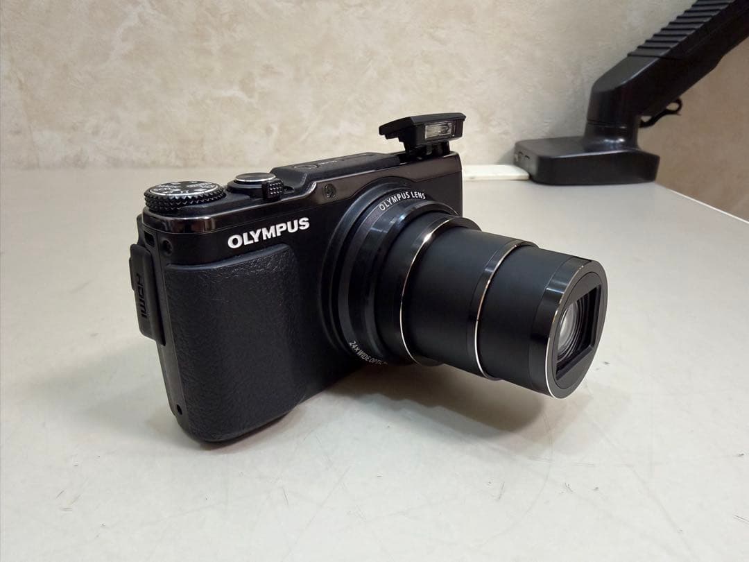 OLYMPUS STYLUS SH-60 メモリー8gb デジタルカメラ