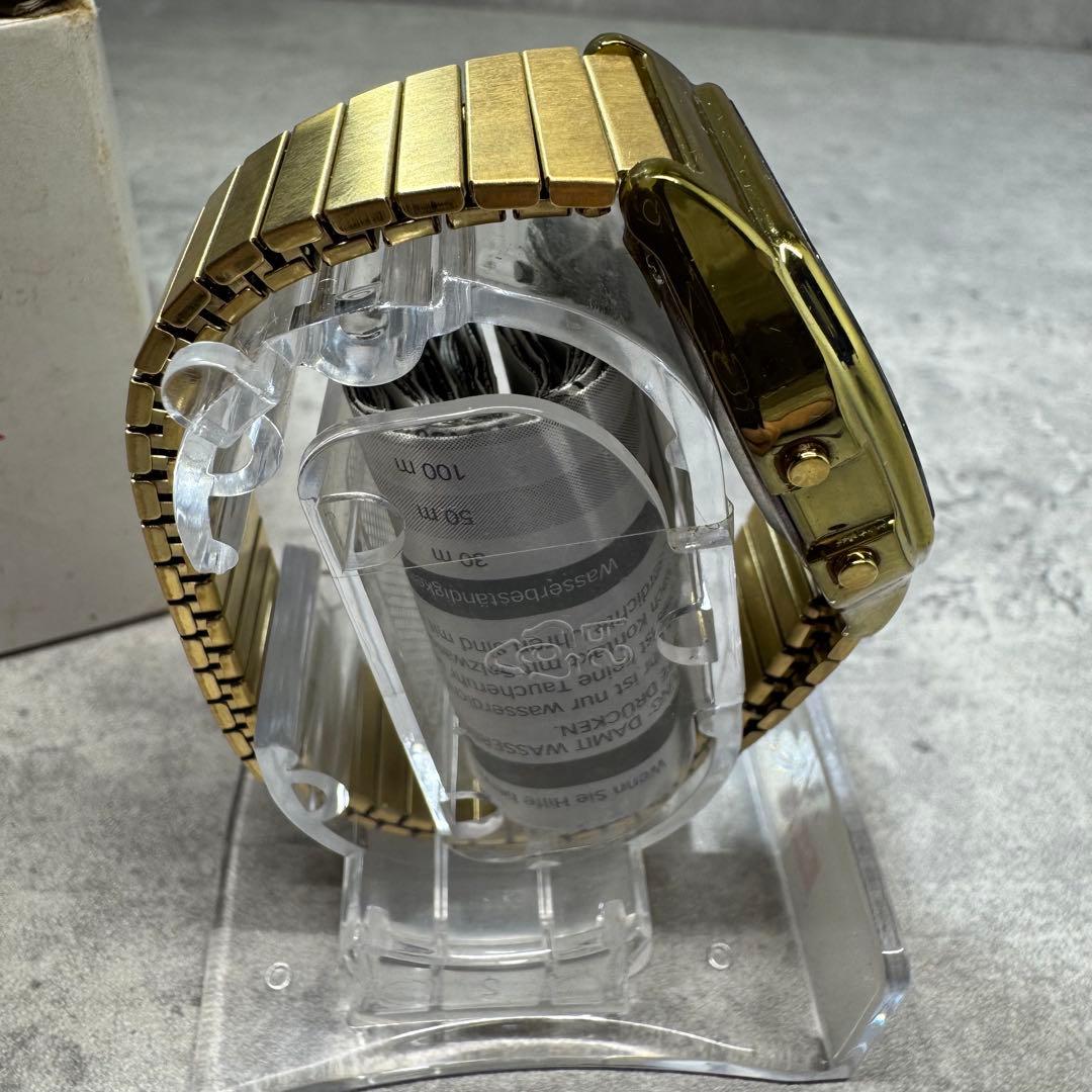 Supreme × TIMEX 19AW ゴールド デジタル腕時計 新品未使用