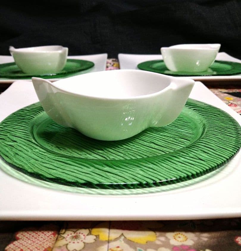 ♥大人気のパーティーセット♥素敵なディスプレイ♥新品・オシャレな3種類3組１２皿