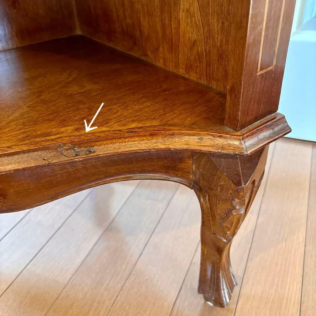 カモミール様 ご購入☆イタリア アンティーク 猫足 3段 飾り棚(レース付き)