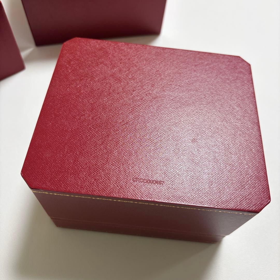 美品　カルティエ　腕時計　ウォッチ　ケース　空箱　現行品