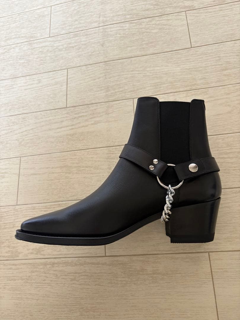 セリーヌ　カマルグバイカーチェルシーブーツ