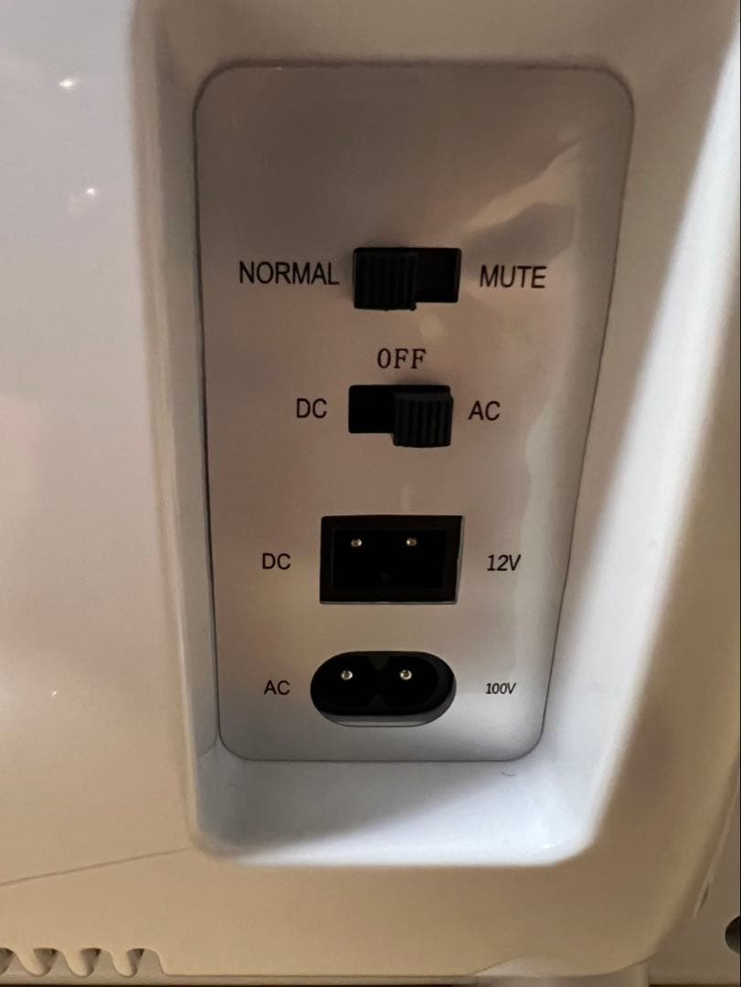 VERSOS 小型冷蔵庫 冷温庫 25L VS-404WH ポータブル冷温庫