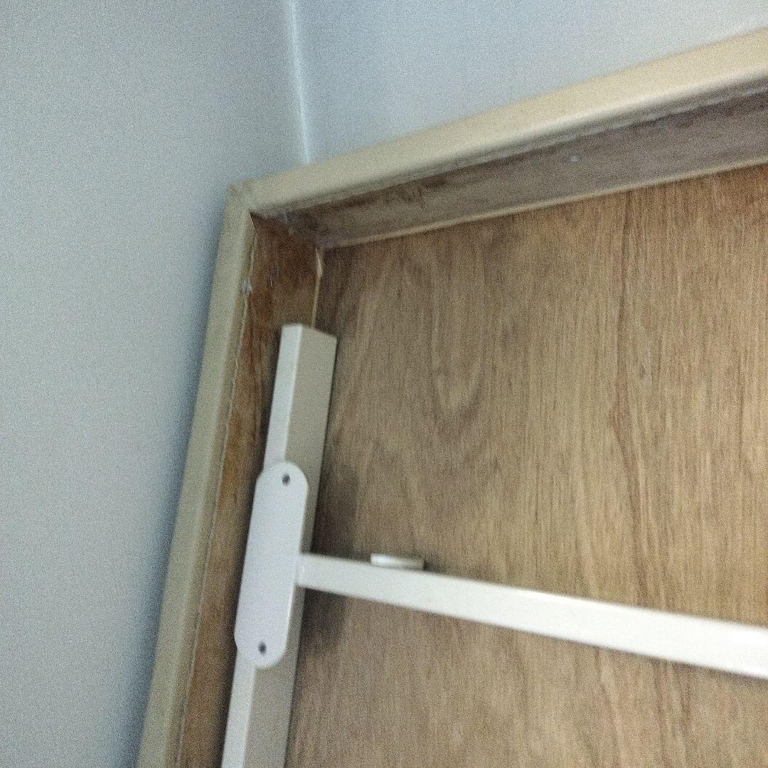 Takadaマッサージベッド施術・エステベッド（脚４本外し同梱・脚本体に錆有り）