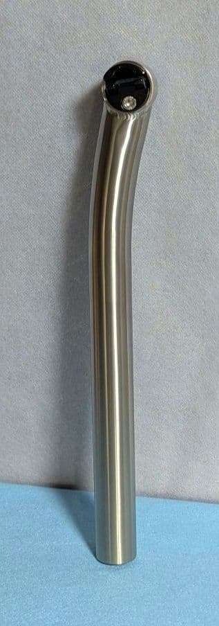 チタン製シートポスト(31.6mm) セットバックモデル