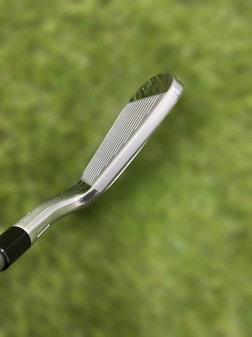 テーラーメイド　Qi MAX LITE AIR SPEEDER 7番アイアン単体