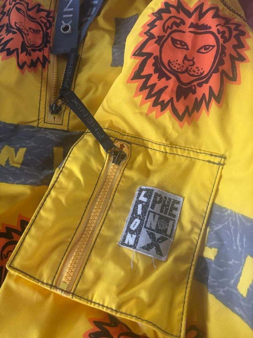 ライオン絵柄スノーウエア上下セット