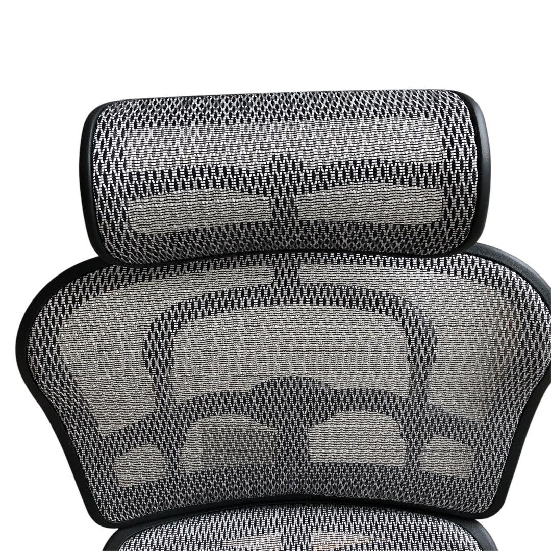 ぽいんきー　 極美品 エルゴヒューマンベーシック オフィスチェア ヘッドレ