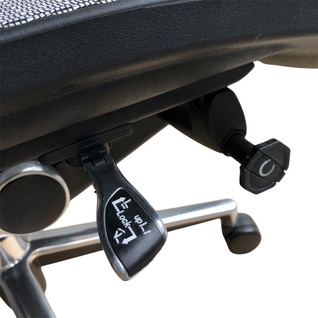 ぽいんきー　 極美品 エルゴヒューマンベーシック オフィスチェア ヘッドレ