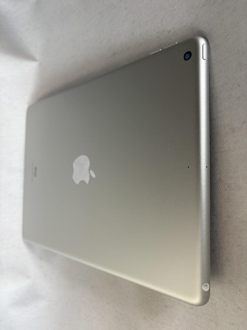 ★最大容量100%★ 美品 iPad第９世代 シルバー 64GB Wi-Fi