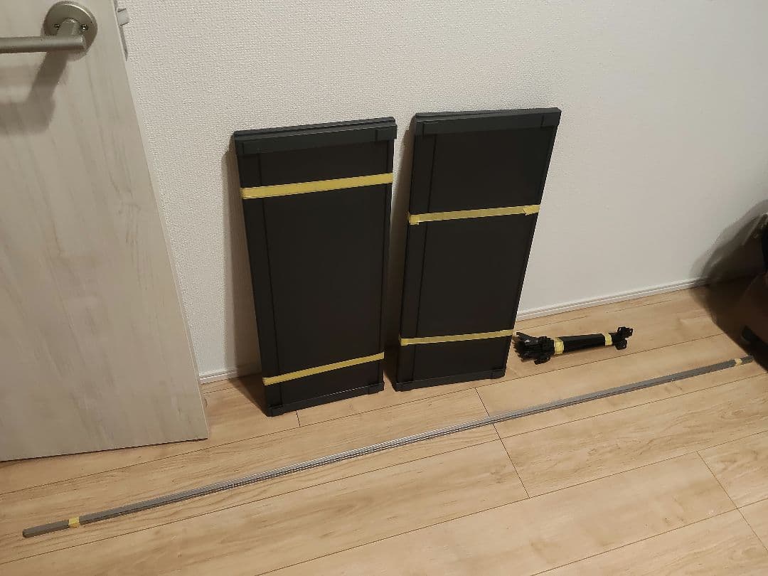 【美品_現品受渡可】4段壁掛け樹脂棚板 ダークグレー 南海プライウッド