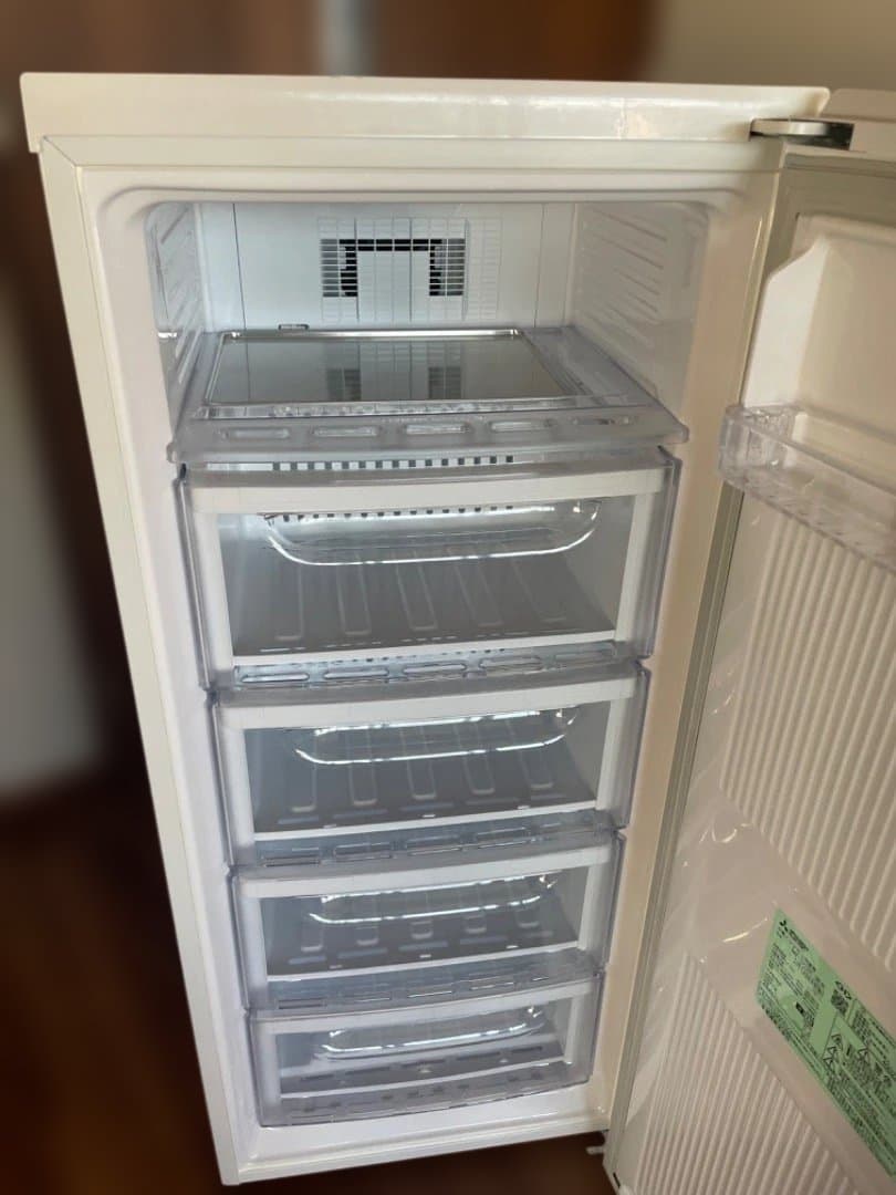 2024年製美品 三菱電機ノンフロン冷凍庫 出品２月１１日まで