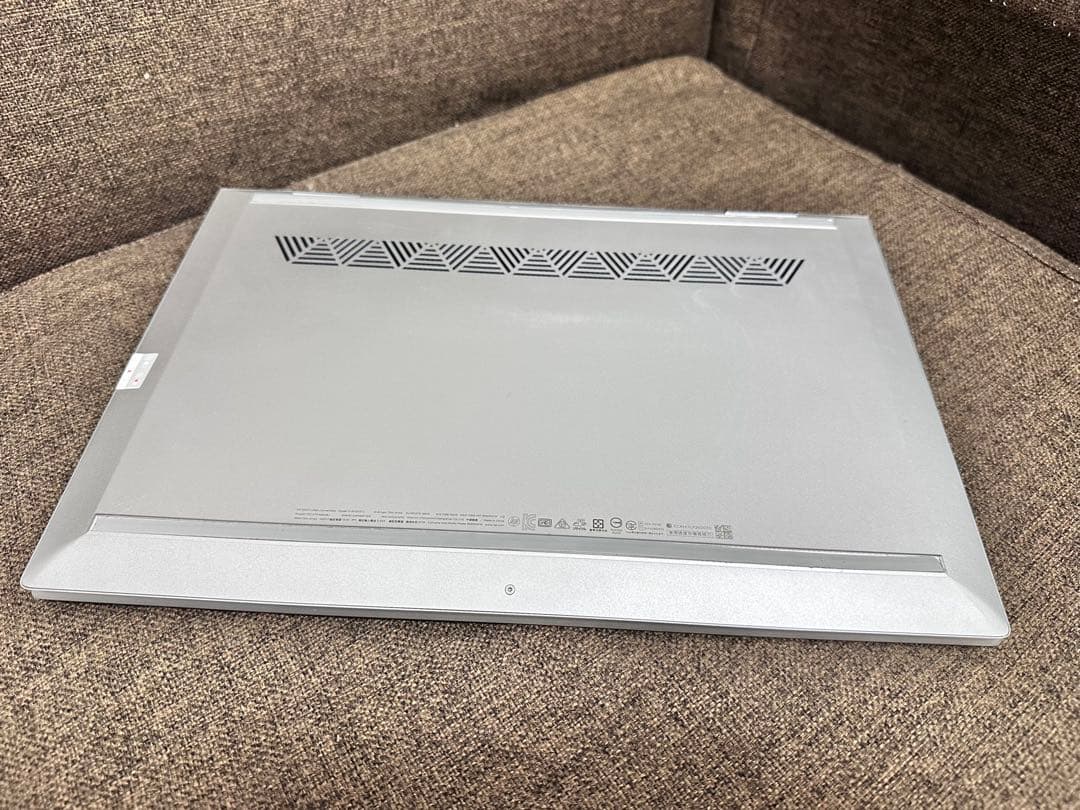 HP Envy 15 2in1 ノートPC i7-10世代　 16GB