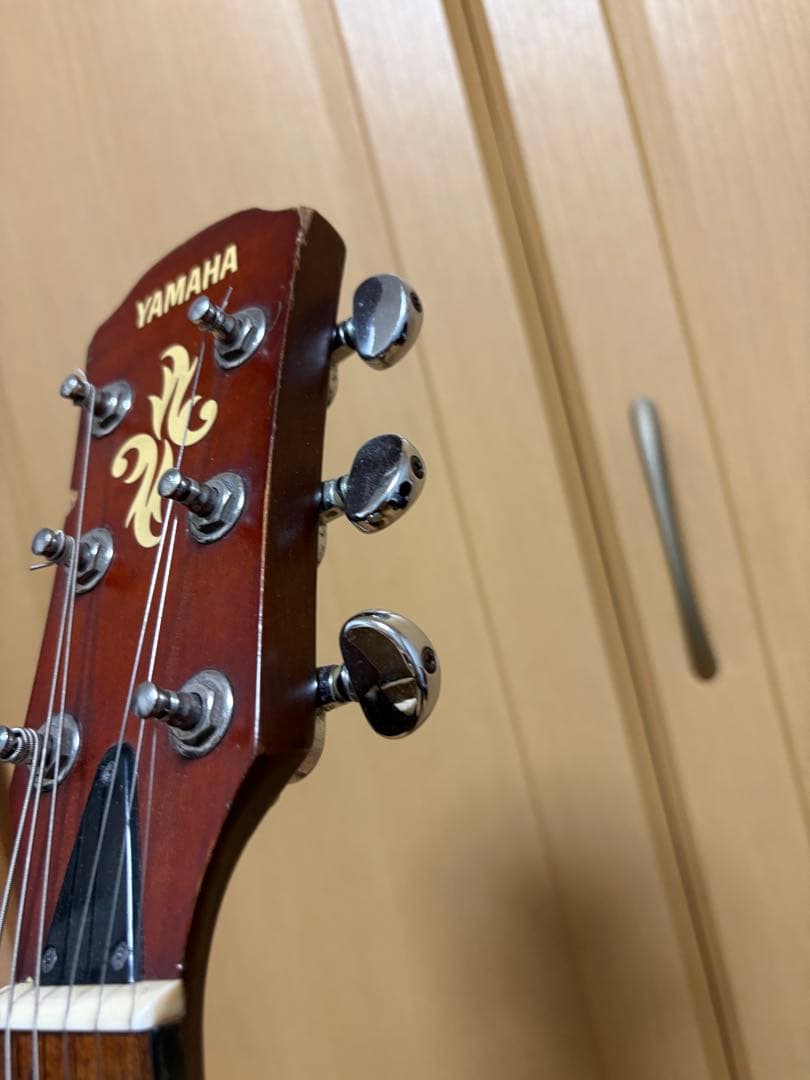 Yamaha APX-4A-SPLエレクトリックアコースティックギター ケース付