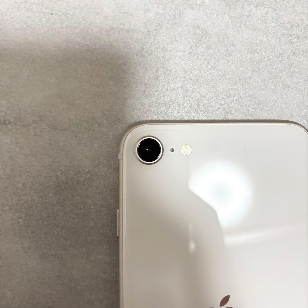 美品 iPhone SE 第3世代 64GB ホワイト バッテリ100% 262