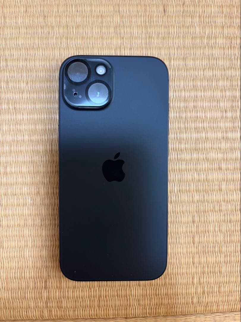 iPhone 15 ブラック128GB 国内版SIMフリー 最大容量約90%