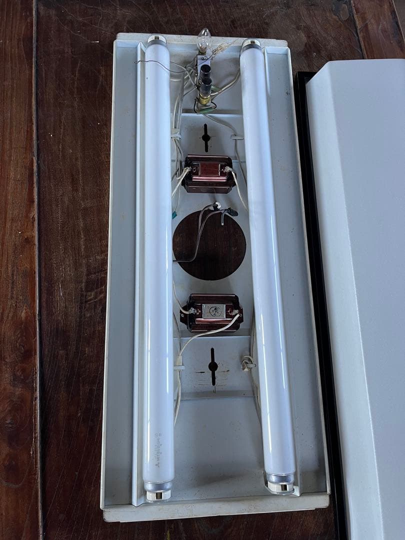 昭和　蛍光灯　レトロ　長方形