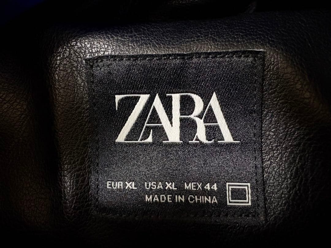 ZARA ブラック フェイクレザー　パフジャケット XL キルティングジャケット