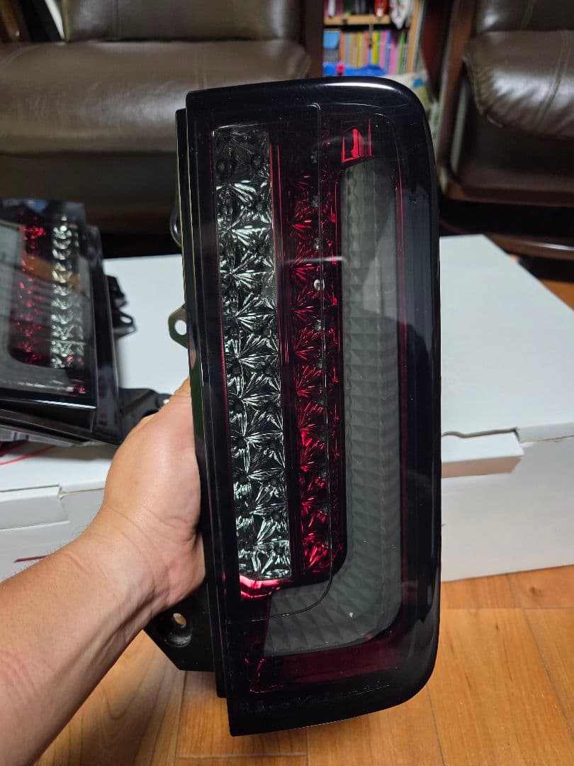 グ*ン様 Valenti ジュエルテールランプ フルセット E52える