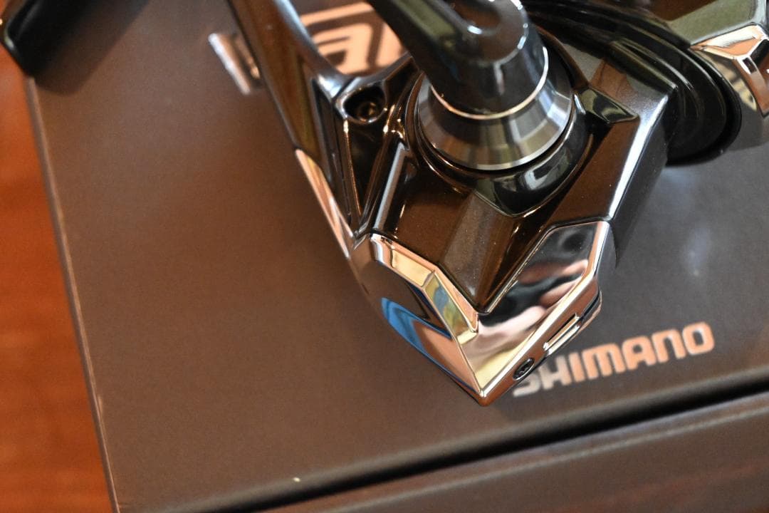 美品 23 ヴァンキッシュ 2500s シマノ リール