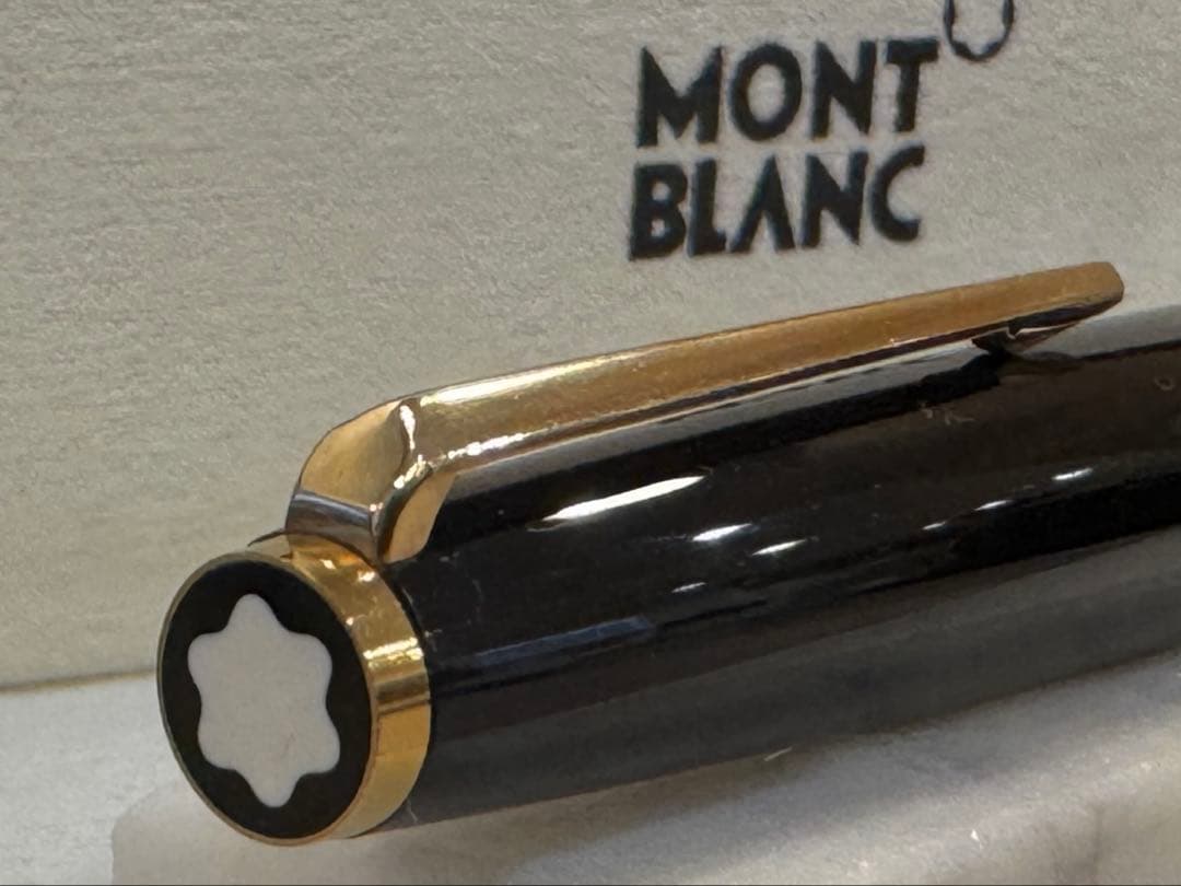 【極美品】モンブランNO320 ブラック 万年筆 EF