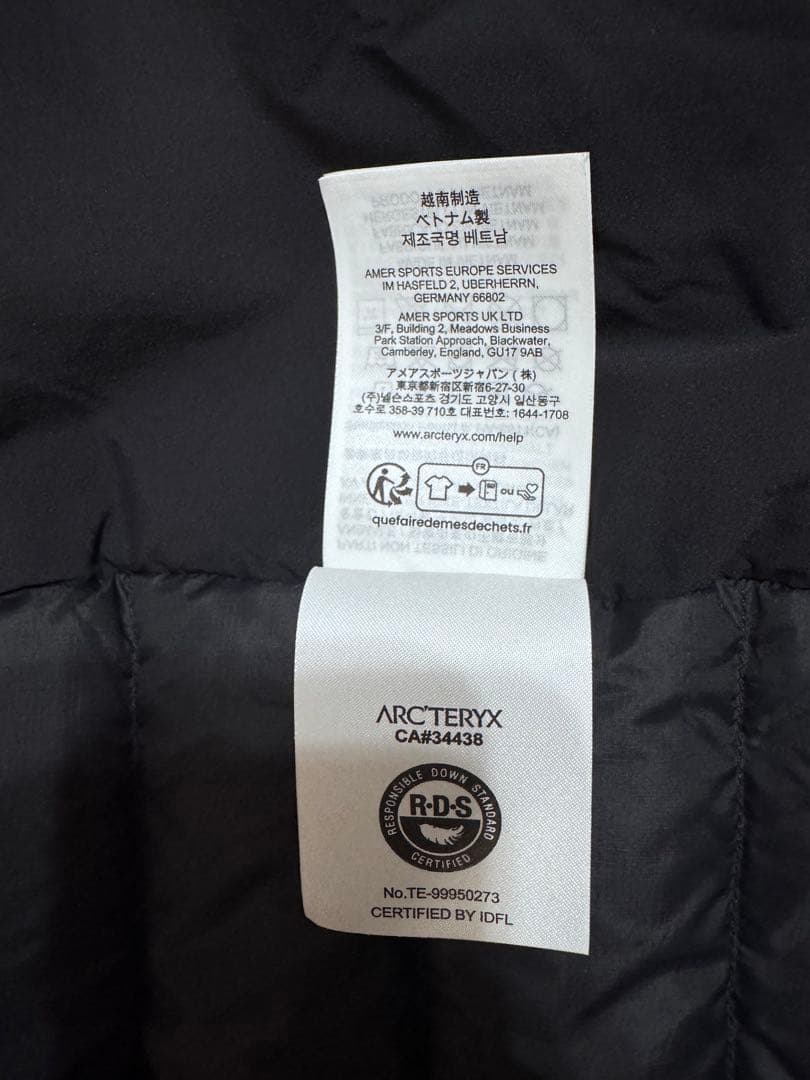 新品未使用 アークテリクス ソラノダウンフーディー　Sサイズ