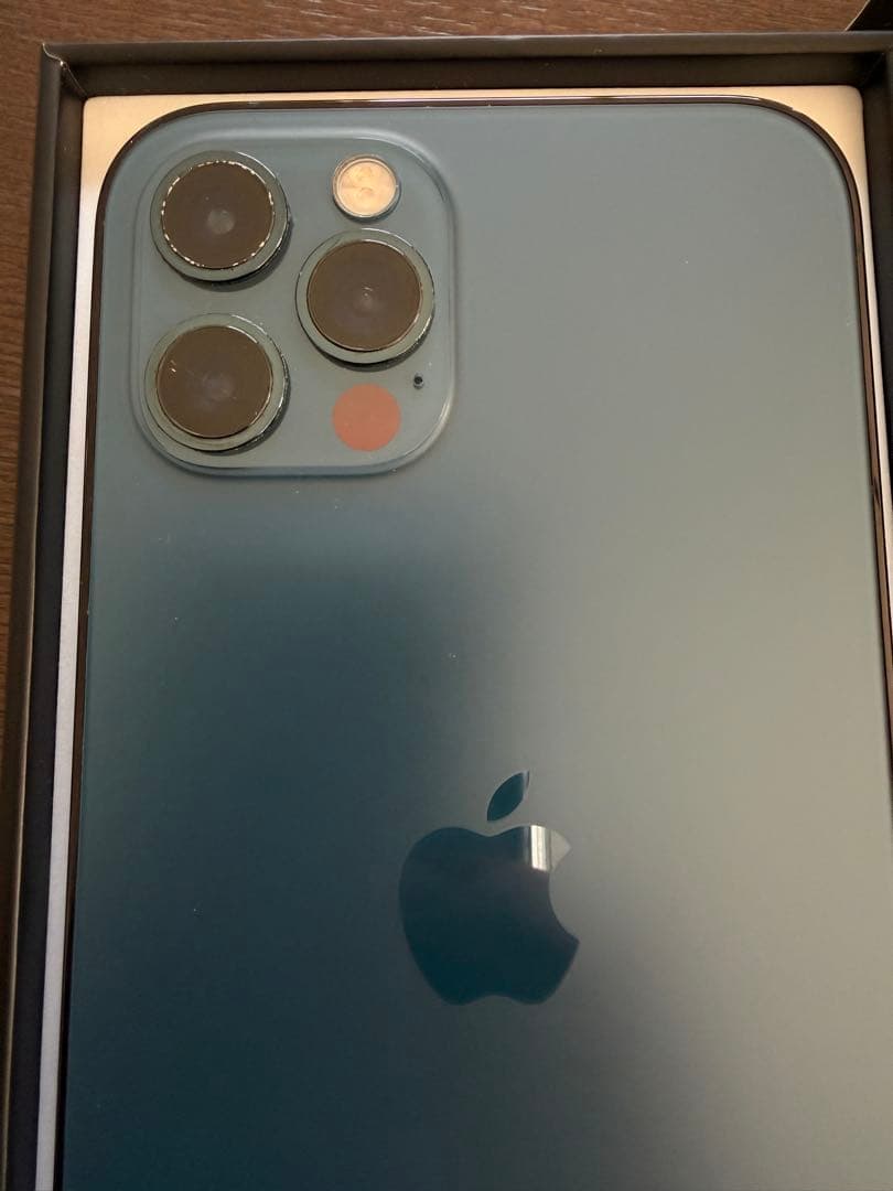 【TUNE】Apple iPhone 12 Pro グラファイト 本体