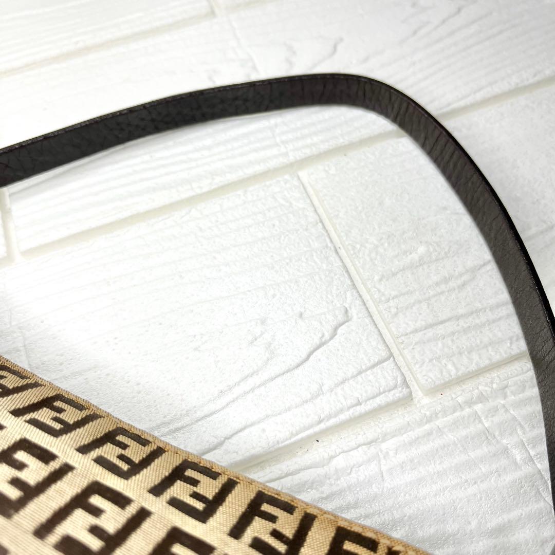 ✨上美品✨☘️FENDI☘️✨アクセサリーポーチ✨ズッキーノ✨キャンバスレザー✨