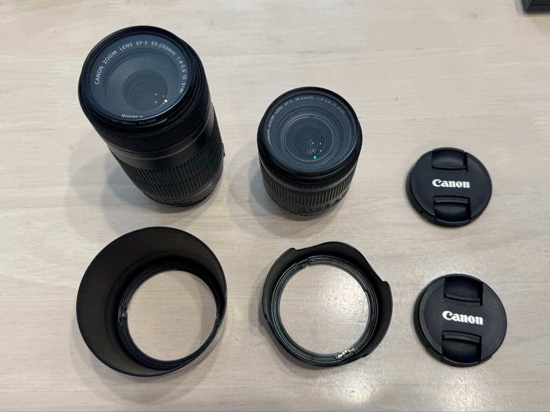 Canon EOS Kiss X9 ブラック ダブルズームキット バッグ付き