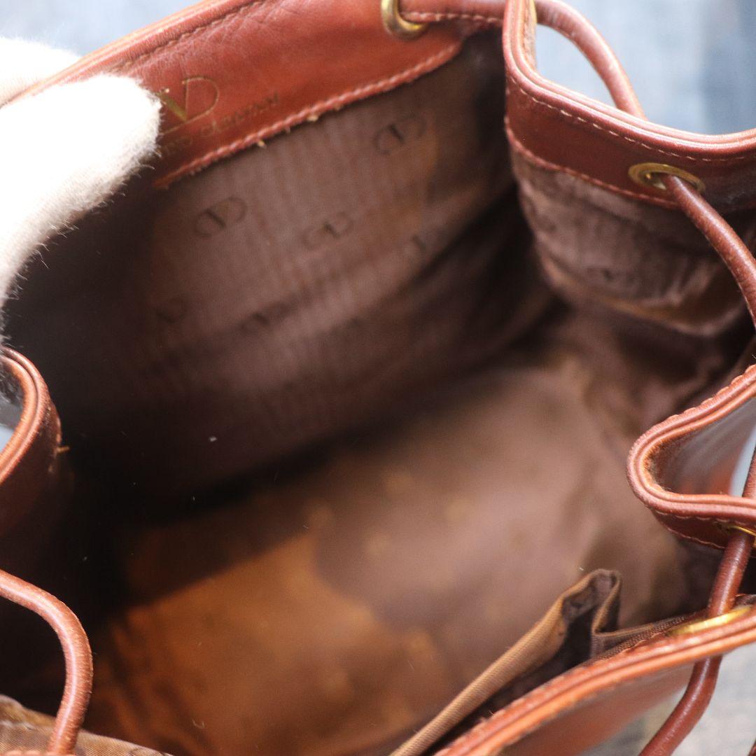 VALENTINO GARAVANI 巾着ショルダーバッグ