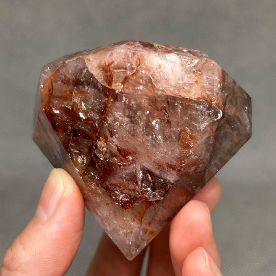 ダイアモンド型　ファイヤークォーツ　虹あり　225g