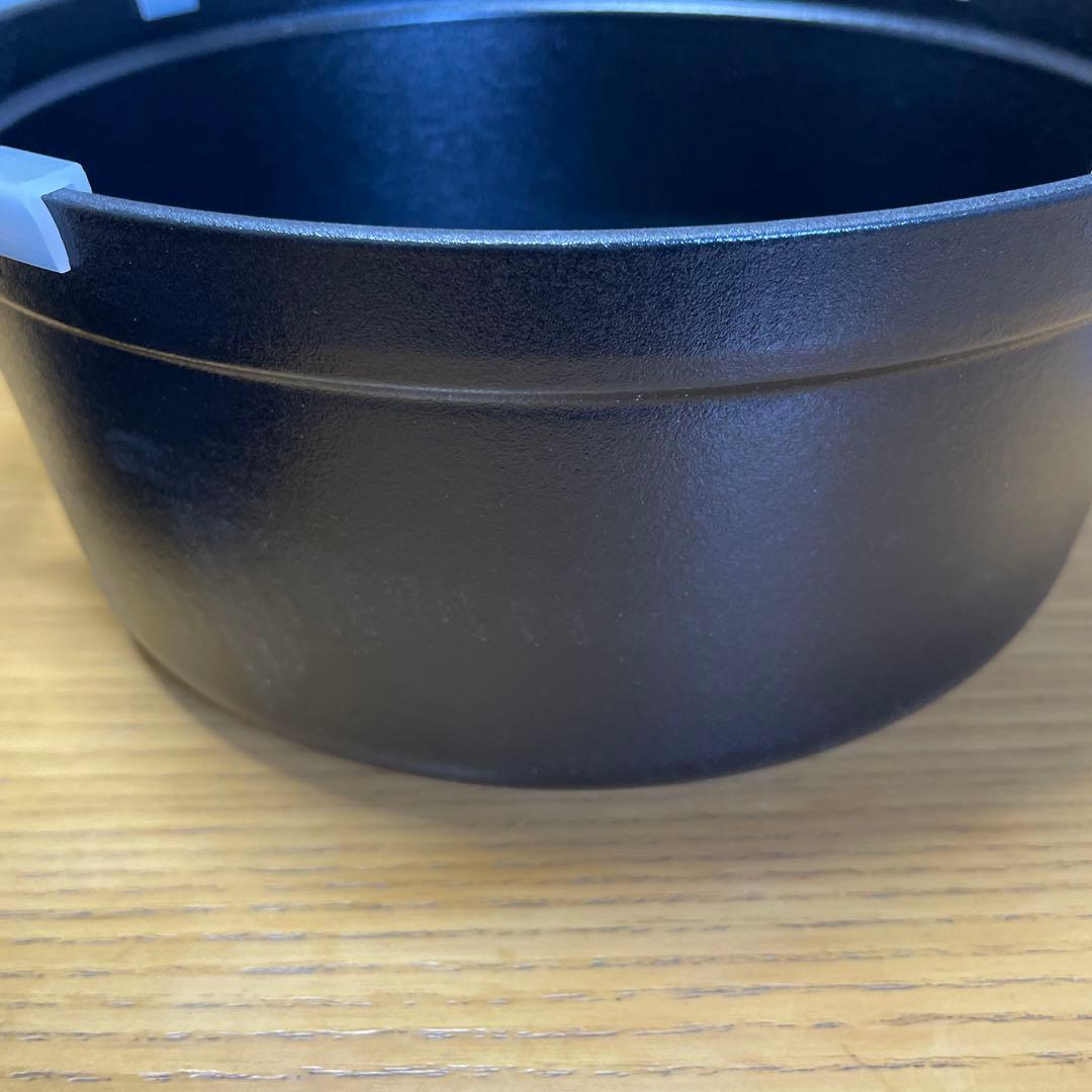 新品 ストウブ ピコココットラウンド24cm