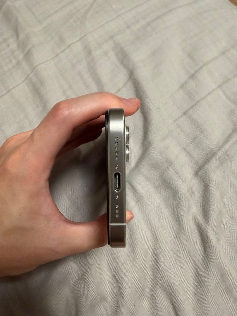 こ*く様 【ジャンク】iPhone 15 Pro 512GB ホワイトチタニウム