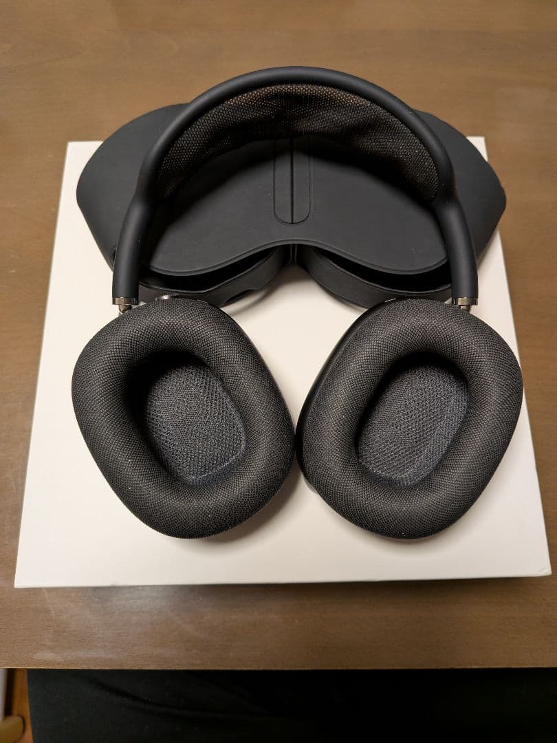 Apple AirPods Max ワイヤレスヘッドホン　Lightning