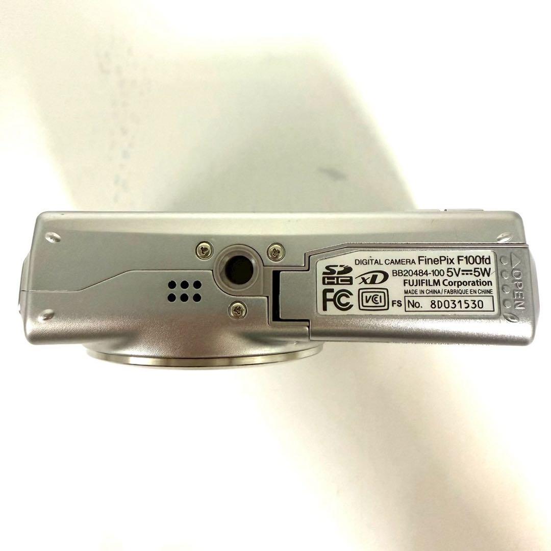 フジフィルム FinePix F100fd USED美品 光学5倍ズーム 完動品