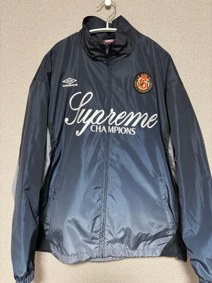 あ*様 Supreme x Umbro Gradient Track Jacke