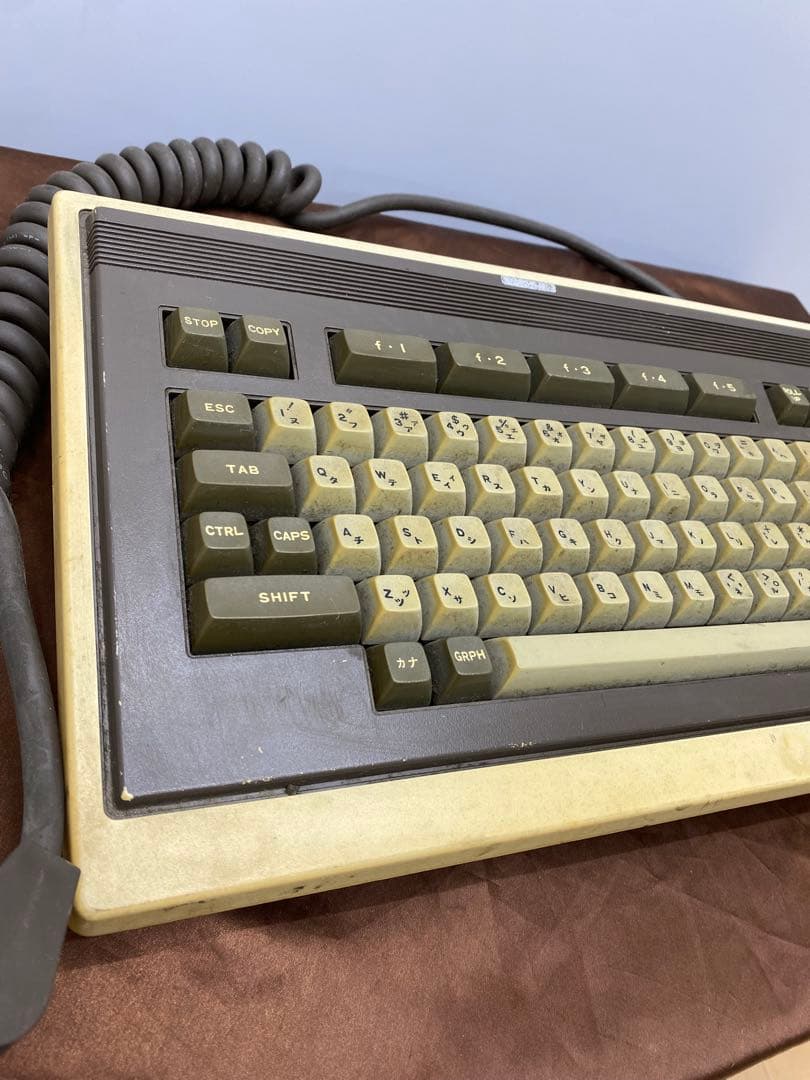 【レトロ・希少】NEC・PC-8801 本体+キーボード