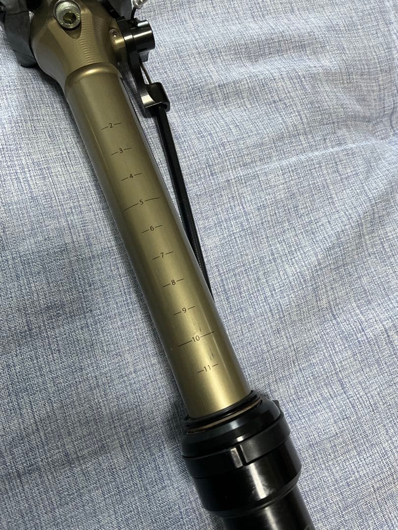 THOMSON 27.2mmx425ドロッパーシートポスト DP-E105