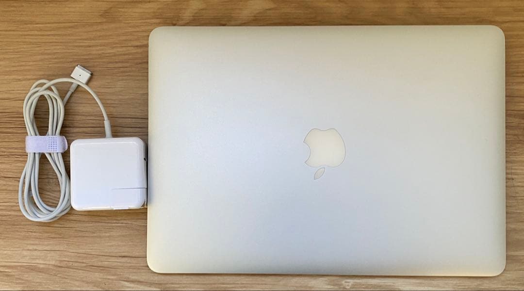 Apple MacBook Air 13インチ シルバー