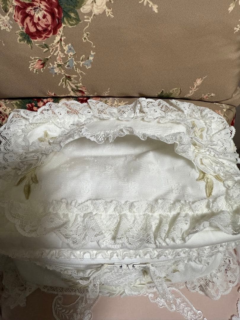 さえらHISCHRONEバニティーバッグ【新品未使用品】