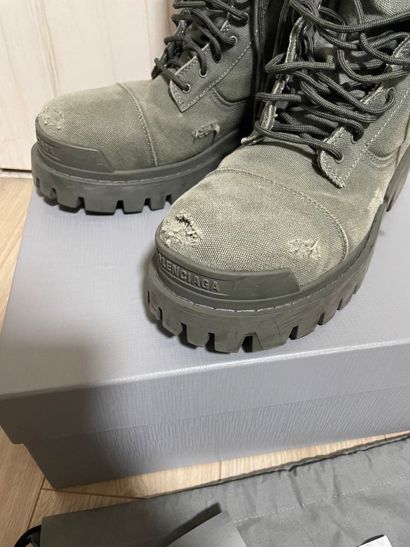 正規品　balenciaga コンバットブーツ　strike boots 42
