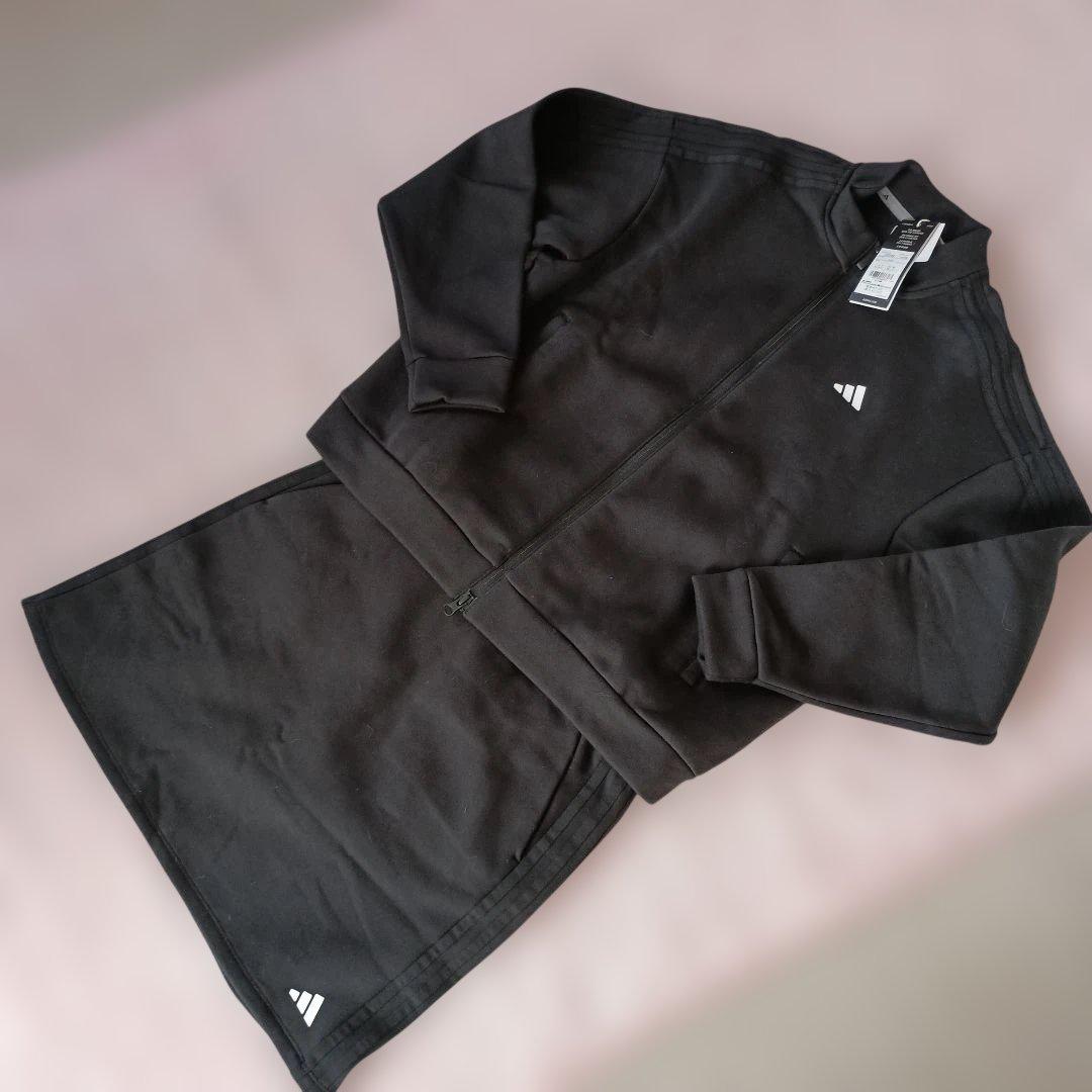 新品　アディダス　セットアップ