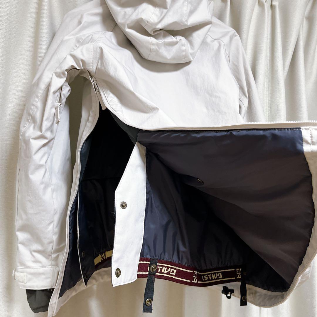 【美品】Mサイズ　スノーボードウェア　白　グリーン　上下セット ESTIVO