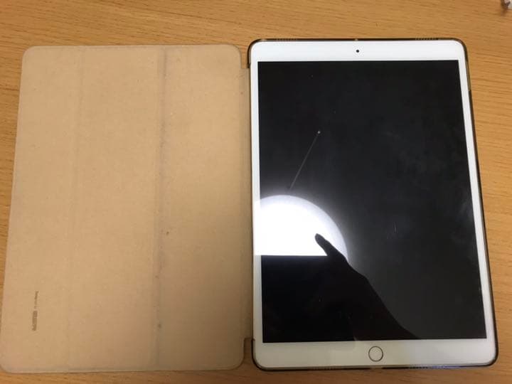 iPad Pro 10.5インチ＋Apple pencil＋ケース、フィルム付き