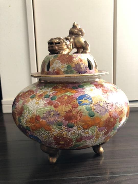 九谷花詰大きな三足金色狮子头香炉