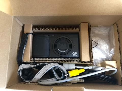 RICOH GR DIGITAL II＋初代1周年記念他 付属品多数