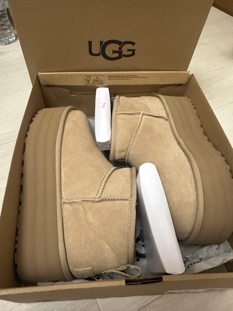 UGG 正規品 厚底ムートンブーツ ウルトラミニ 限定色サンド