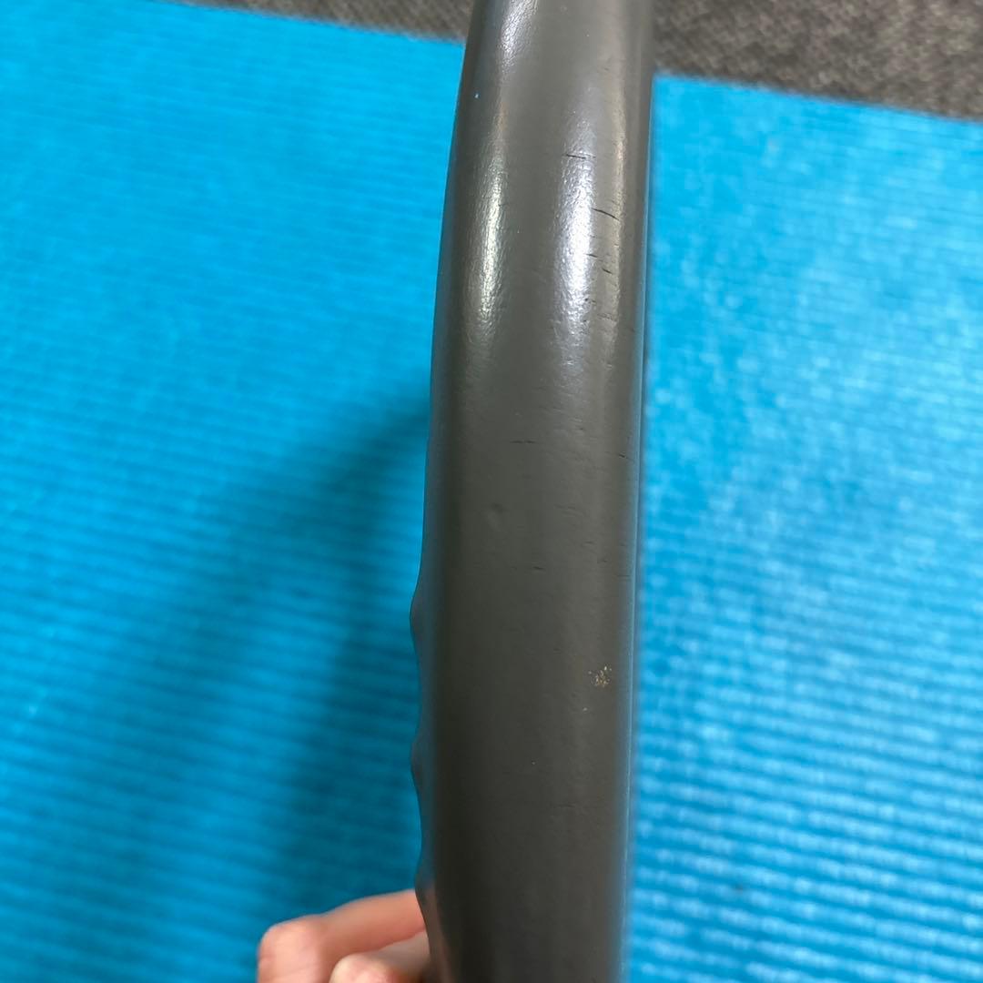 イタルボランテ　グレー ステアリングホイールとハンドルボス