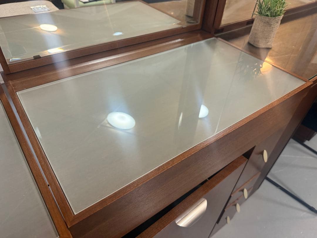 丸藤　ドレッサーセット　専用のチェア付き