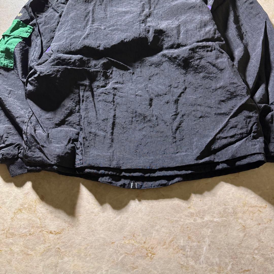 90s adidasナイロンジャケットL万国旗銀タグ CBOYクレイジーパターン